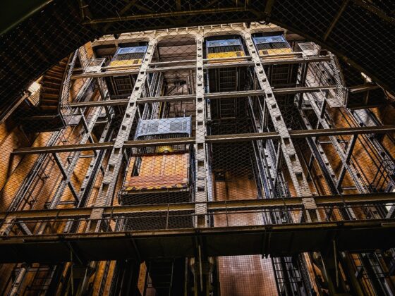 What is a Freight Elevator? New 2024
